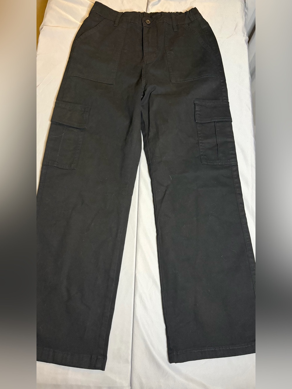 Women's Black Straight-Leg Cargo Pants